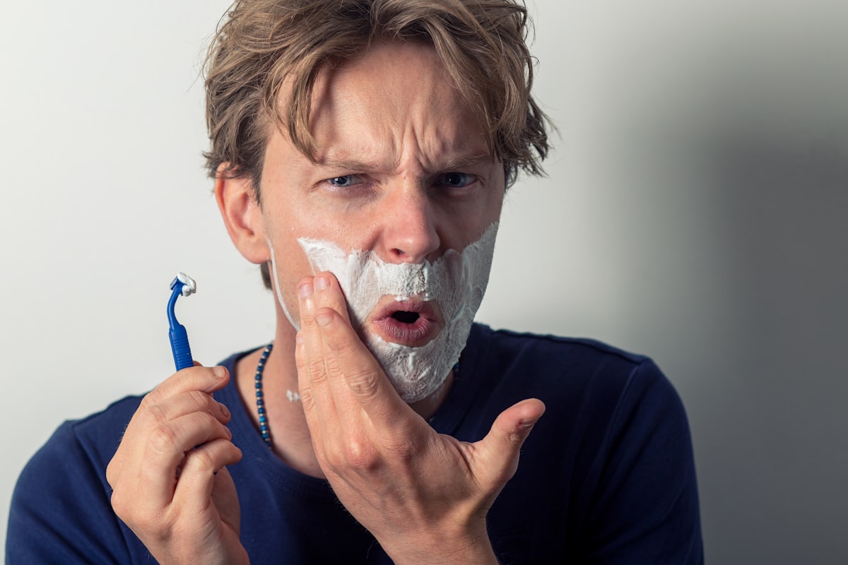 Volumizing hair shampoo for men